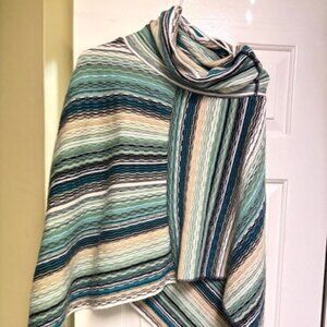 Small Winter shawl - cover up